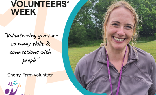 Female volunteer with a quote.
