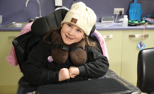 Girl wearing a woolly hat