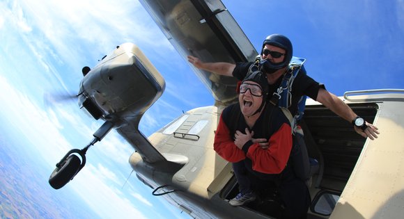 2 men skydiving